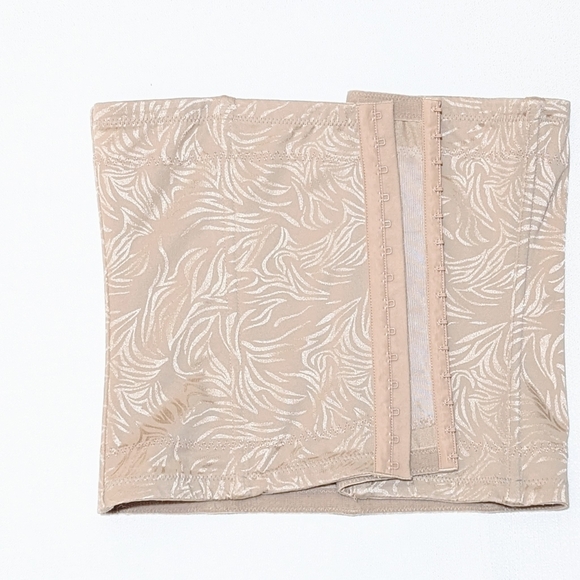 Corset | Tube Top | Hook & Eye | Funky Print | Layering - Picture 1 of 4